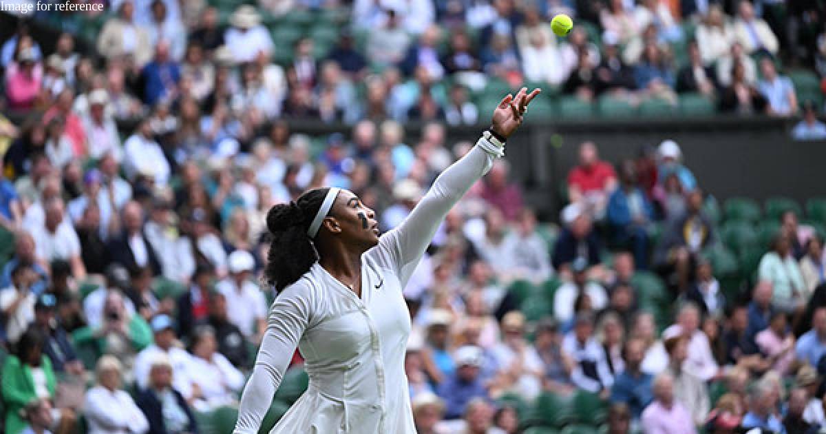 US Open: Serena Williams wins Round 1; crowd pays her gigantic tribute